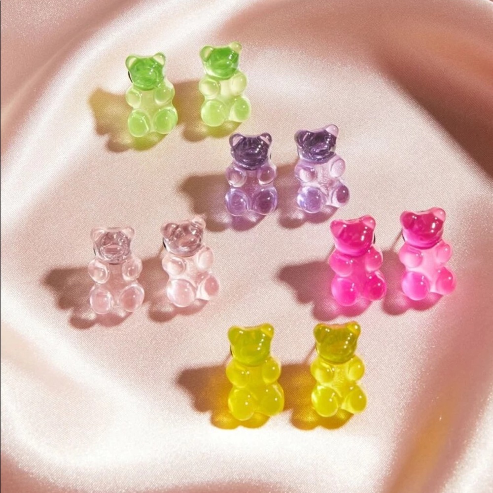 New Bear Shaped Stud Earrings